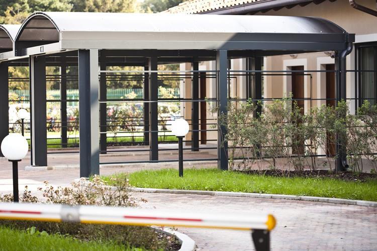 Elysium Hotel Raya Mediglia Eksteriør billede